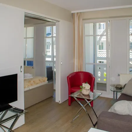 Ferienwohnung Mit Balkon Und Seeblick Apartment