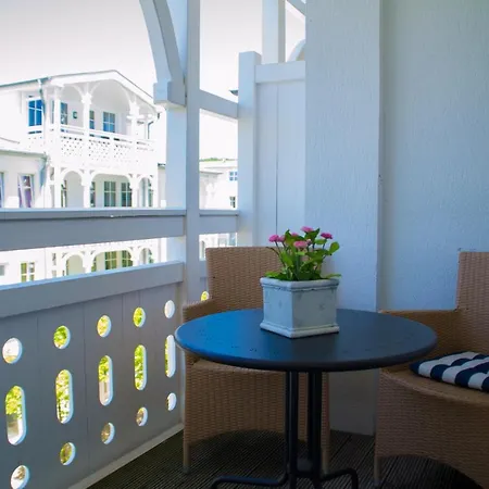 Ferienwohnung Mit Balkon Und Seeblick 公寓 *
